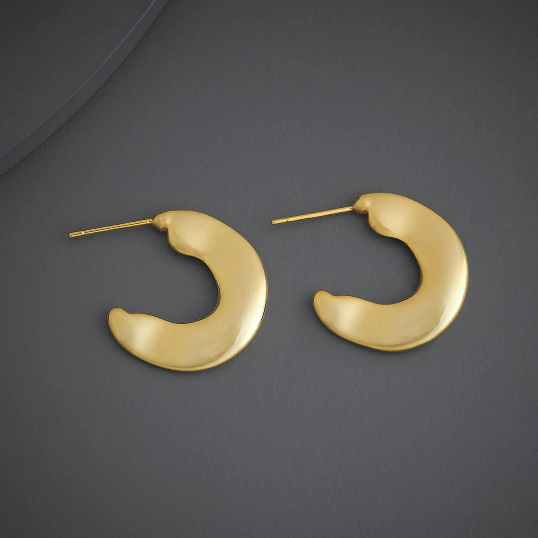 Cubby Stylish Gold Earring